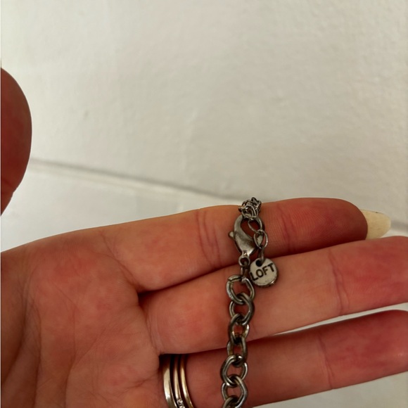 LOFT statement necklace with floral design pattern - Picture 6 of 7